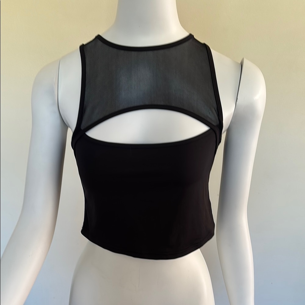 SHEIN Black Sleeveless Cutout Crop Top